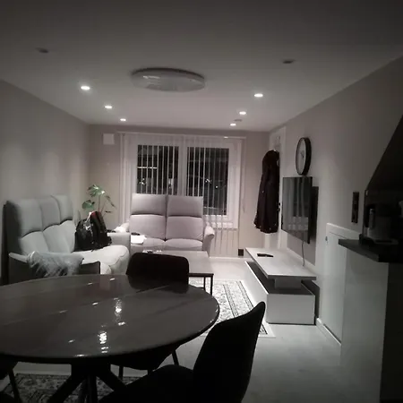 Slattum Terrasse * Skytta